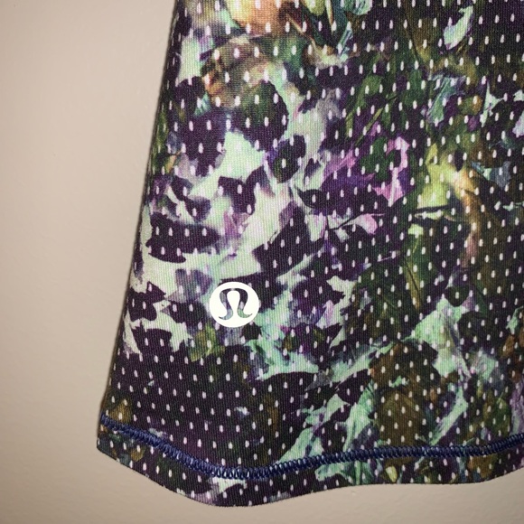 LULULEMON - size 2 - Picture 4 of 6